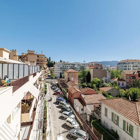 Spacieux T3 Avec Balcon Confort Et Convivialite *