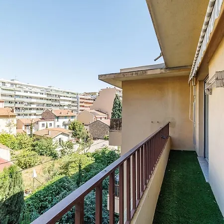 Apartamento Spacieux T3 Avec Balcon Confort Et Convivialite Niza