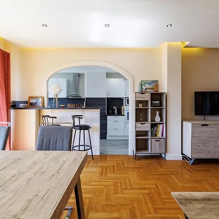 Lejlighed Spacieux T3 Avec Balcon Confort Et Convivialite *