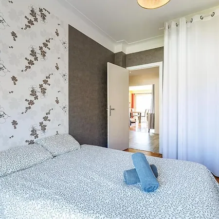 Apartman Spacieux T3 Avec Balcon Confort Et Convivialite
