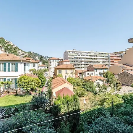 Apartman Spacieux T3 Avec Balcon Confort Et Convivialite