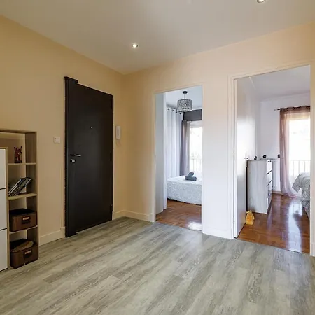 Spacieux T3 Avec Balcon Confort Et Convivialite Nizza