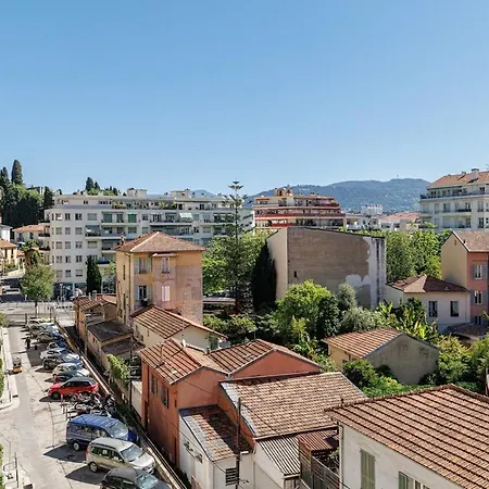 Spacieux T3 Avec Balcon Confort Et Convivialite * Nice